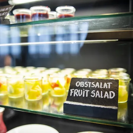 Iv Jahreszeiten Hotell