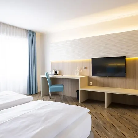 Iv Jahreszeiten Hotell