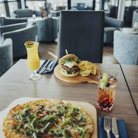 Hotell Iv Jahreszeiten 4*