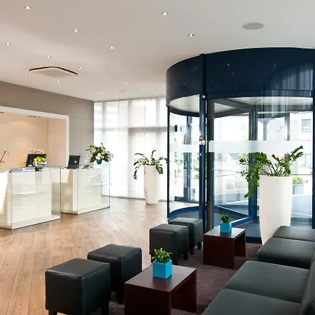 Hotell Iv Jahreszeiten