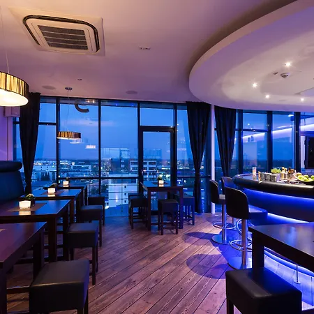 Iv Jahreszeiten Любек