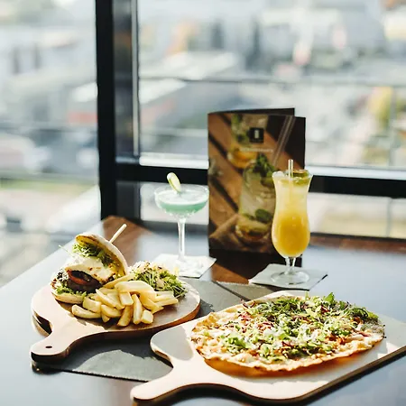 Iv Jahreszeiten Отель