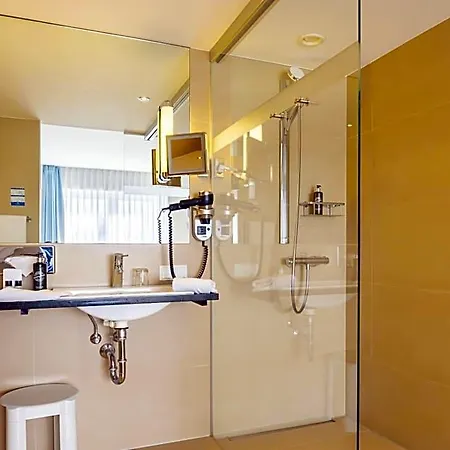 Iv Jahreszeiten Hotel 4*