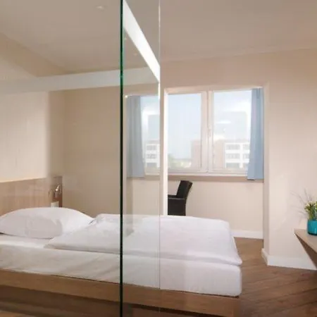 Hotel Iv Jahreszeiten 4*