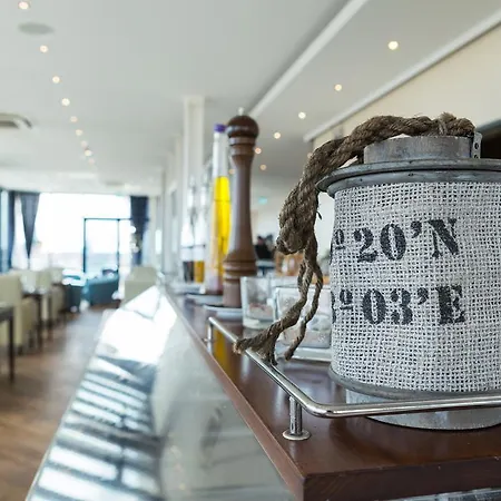 Hotell Iv Jahreszeiten 4*