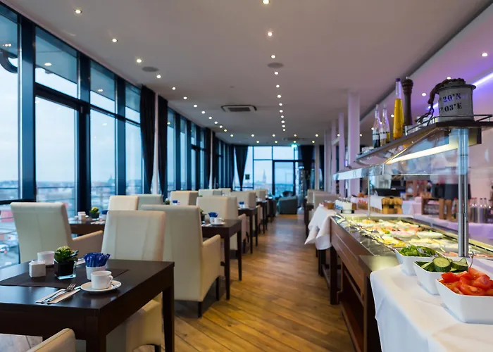 Hotell Iv Jahreszeiten 4*