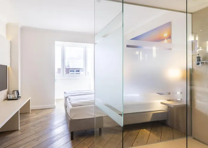 מלון Iv Jahreszeiten 4*