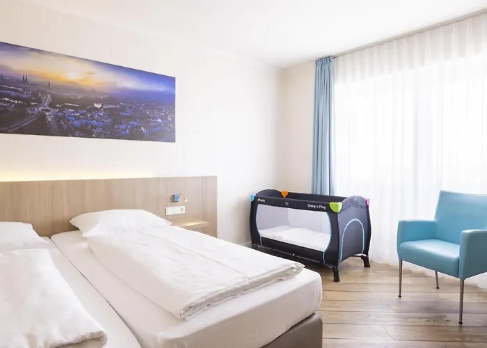 Iv Jahreszeiten מלון 4*