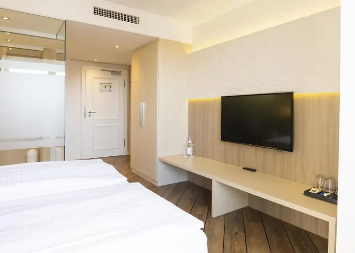 Iv Jahreszeiten 4* Lübeck