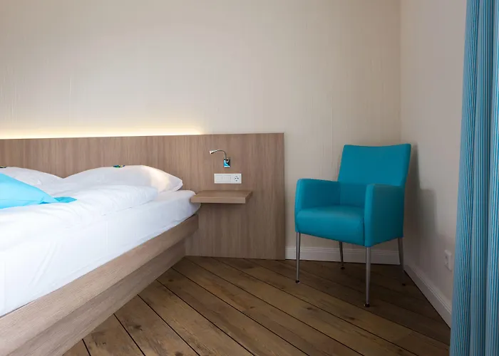 Iv Jahreszeiten Hotell 4*