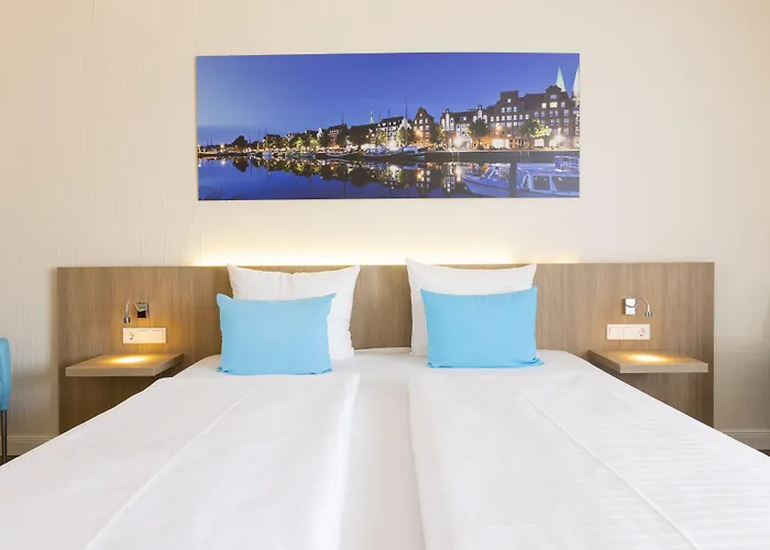 Iv Jahreszeiten Hotell 4*