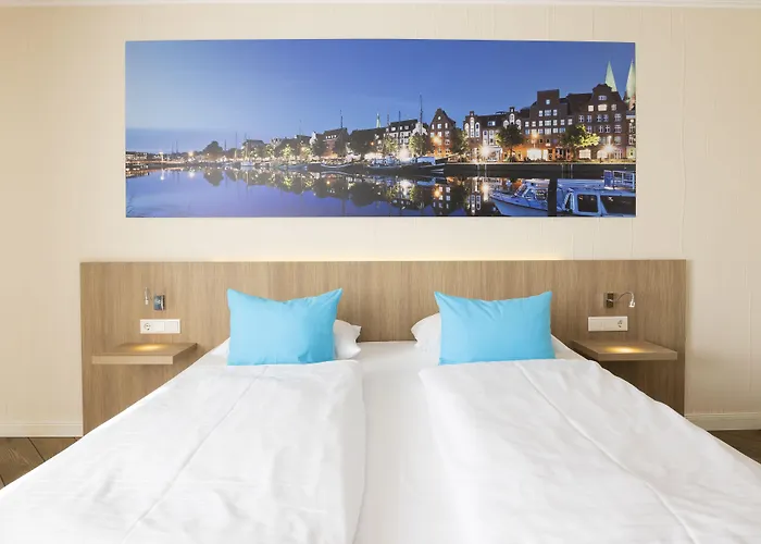 Hotell Iv Jahreszeiten 4*