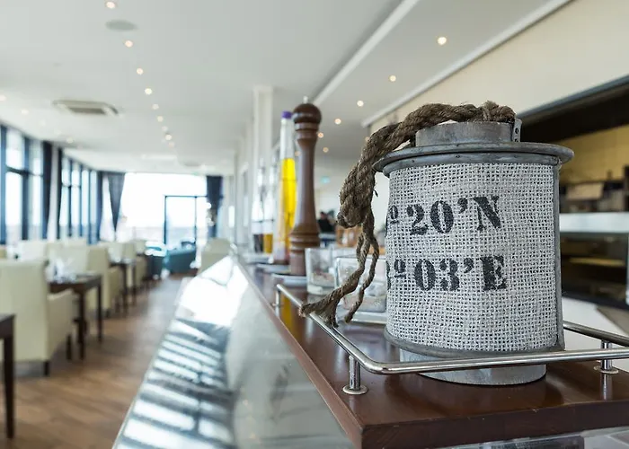 Hotell Iv Jahreszeiten 4*